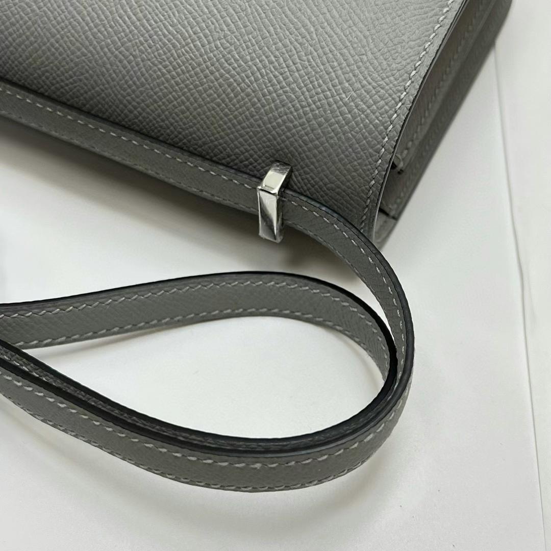 Hermès（爱马仕）Constance 空姐包 Epsom 4Z 海鸥灰 银扣 19cm 全手工蜡线缝制 Phw