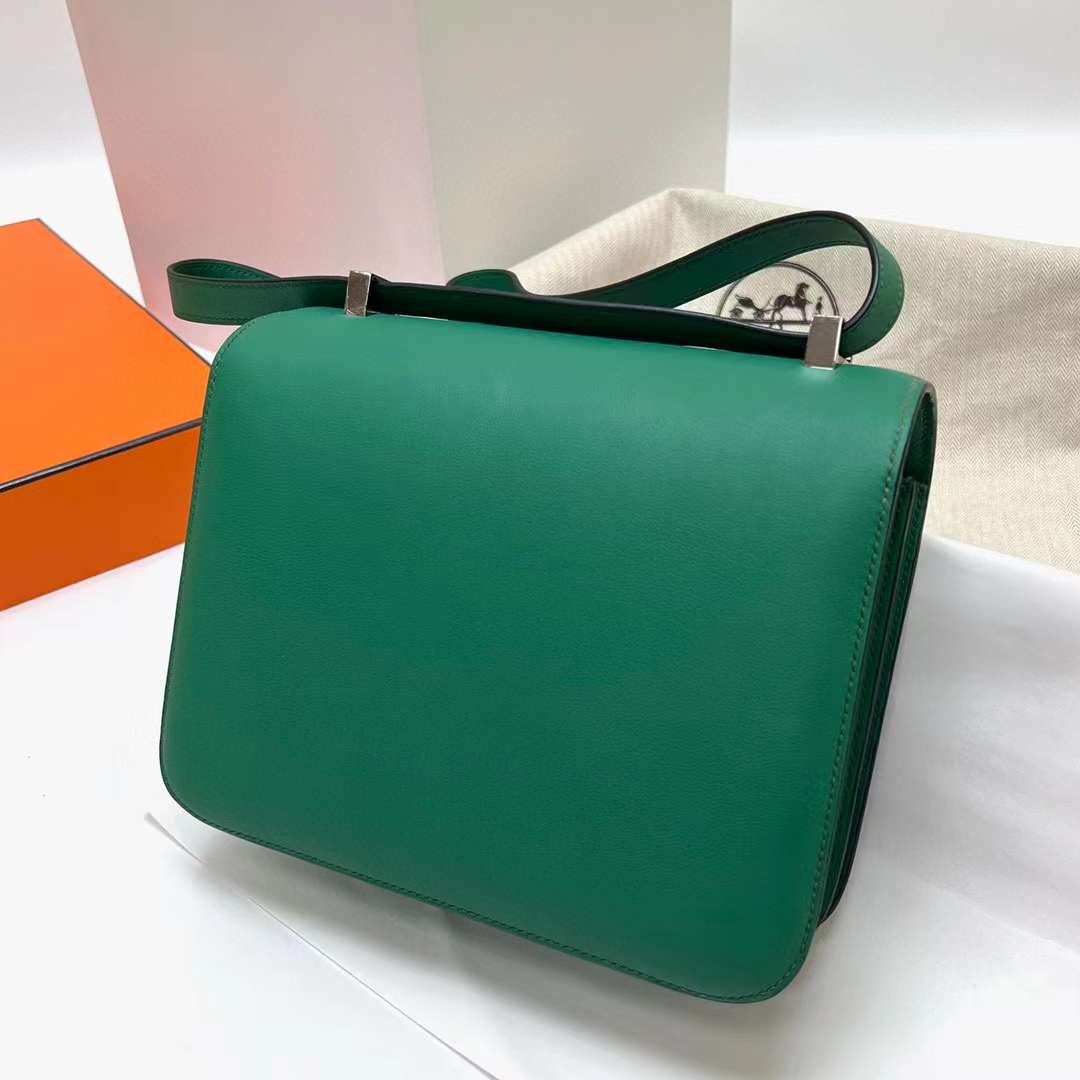 Hermès（爱马仕）Constance 空姐包 Swift U4 丝绒绿 银扣 24cm 全手工蜡线缝制 Phw