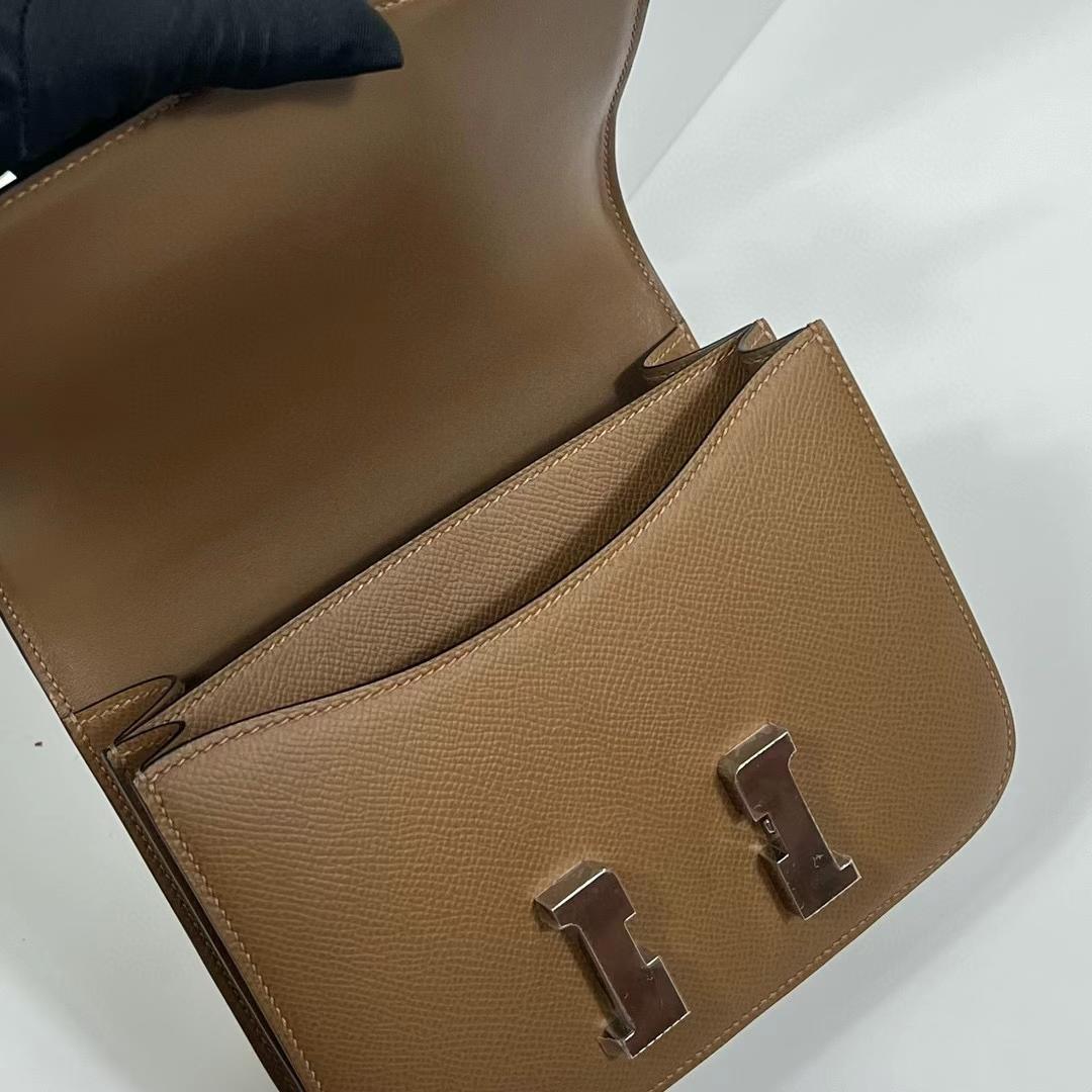 Hermès（爱马仕）Constance 空姐包 Epsom 3G 栗子棕 全手工蜡线缝制 银扣 PHW 19cm