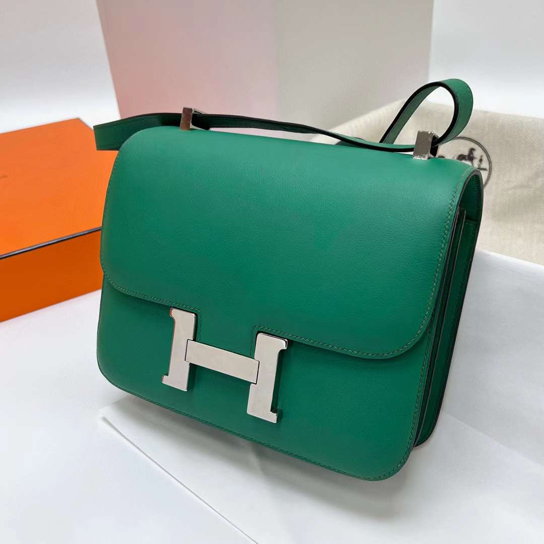 Hermès（爱马仕）Constance 空姐包 Swift U4 丝绒绿 银扣 24cm 全手工蜡线缝制 Phw