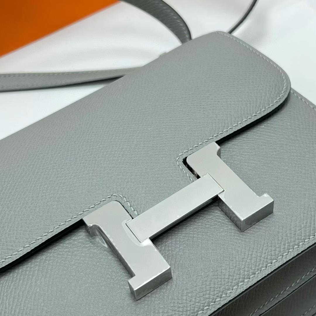 Hermès（爱马仕）Constance 空姐包 Epsom 4Z 海鸥灰 银扣 19cm 全手工蜡线缝制 Phw