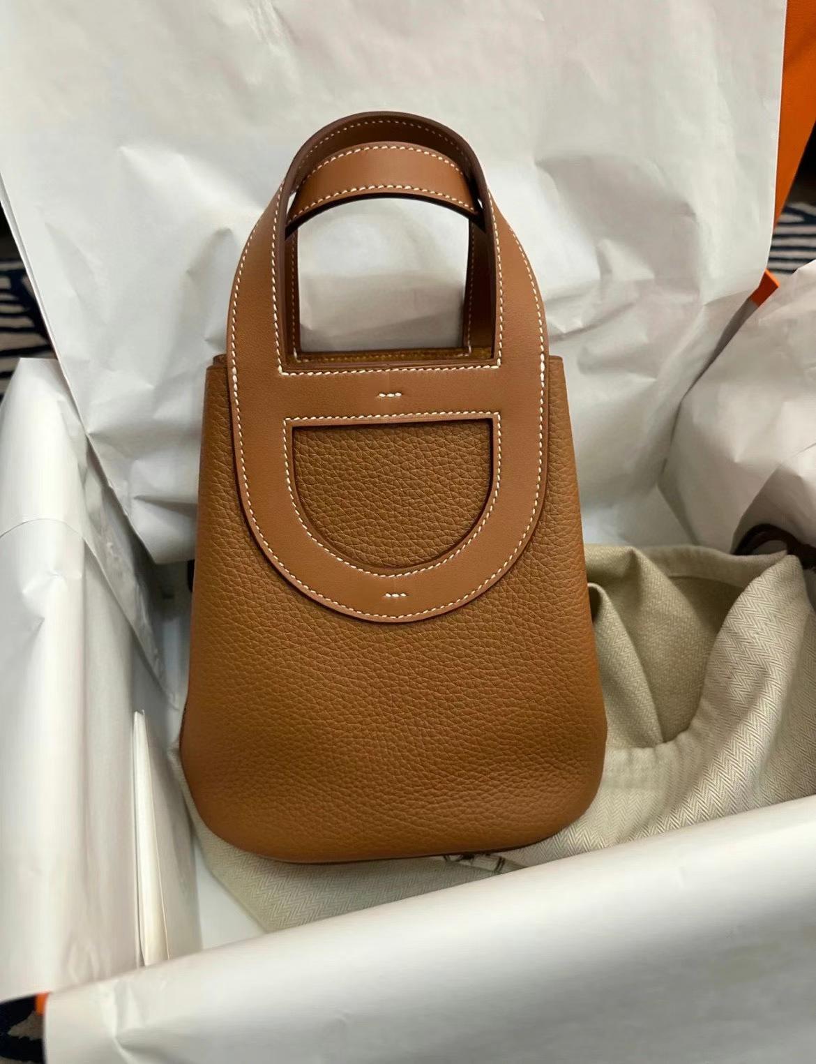 Hermès（爱马仕）新品 New In-the-loop 猪鼻子菜篮子 Togo 金棕色 银扣 18cm