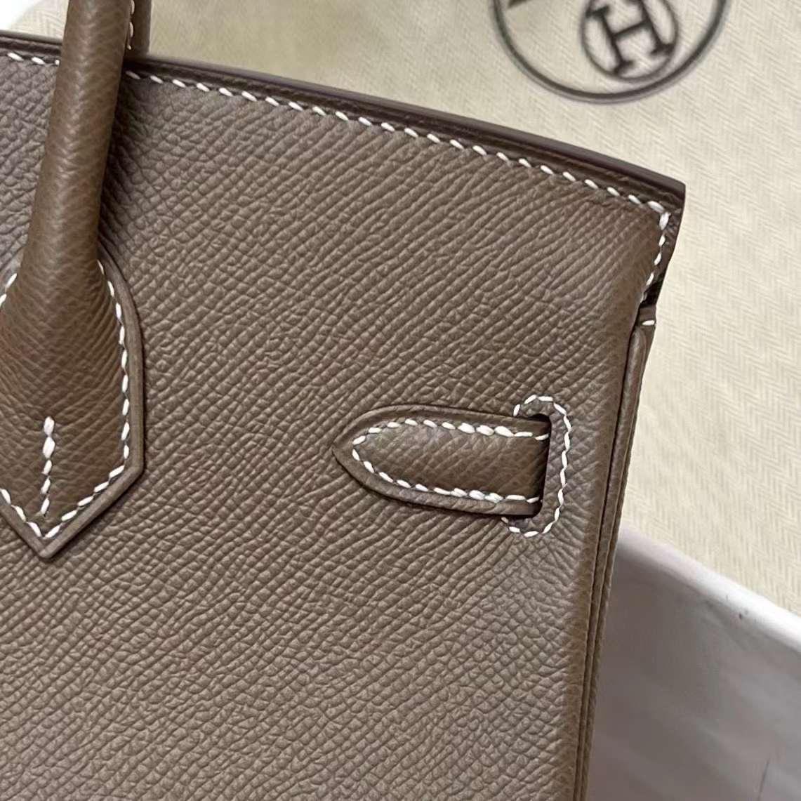 Hermès（爱马仕）Birkin 铂金包 Epsom Ck18 大象灰 银扣 25cm 全手工蜡线缝制 Phw