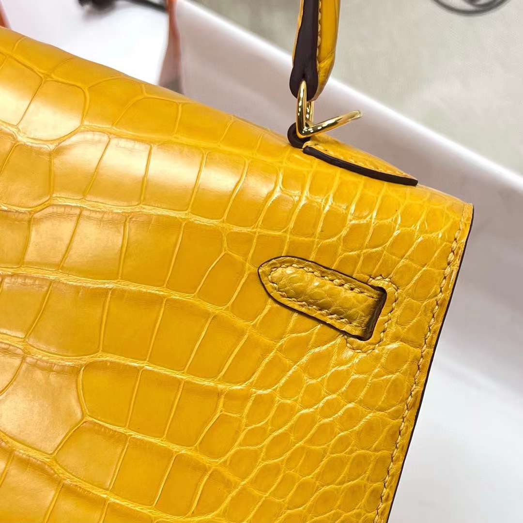Hermès（爱马仕）Kelly 凯莉包 亮面美洲鳄鱼 shiny alligator crocodile 9D 琥珀黄 金扣 25cm 全手工缝制
