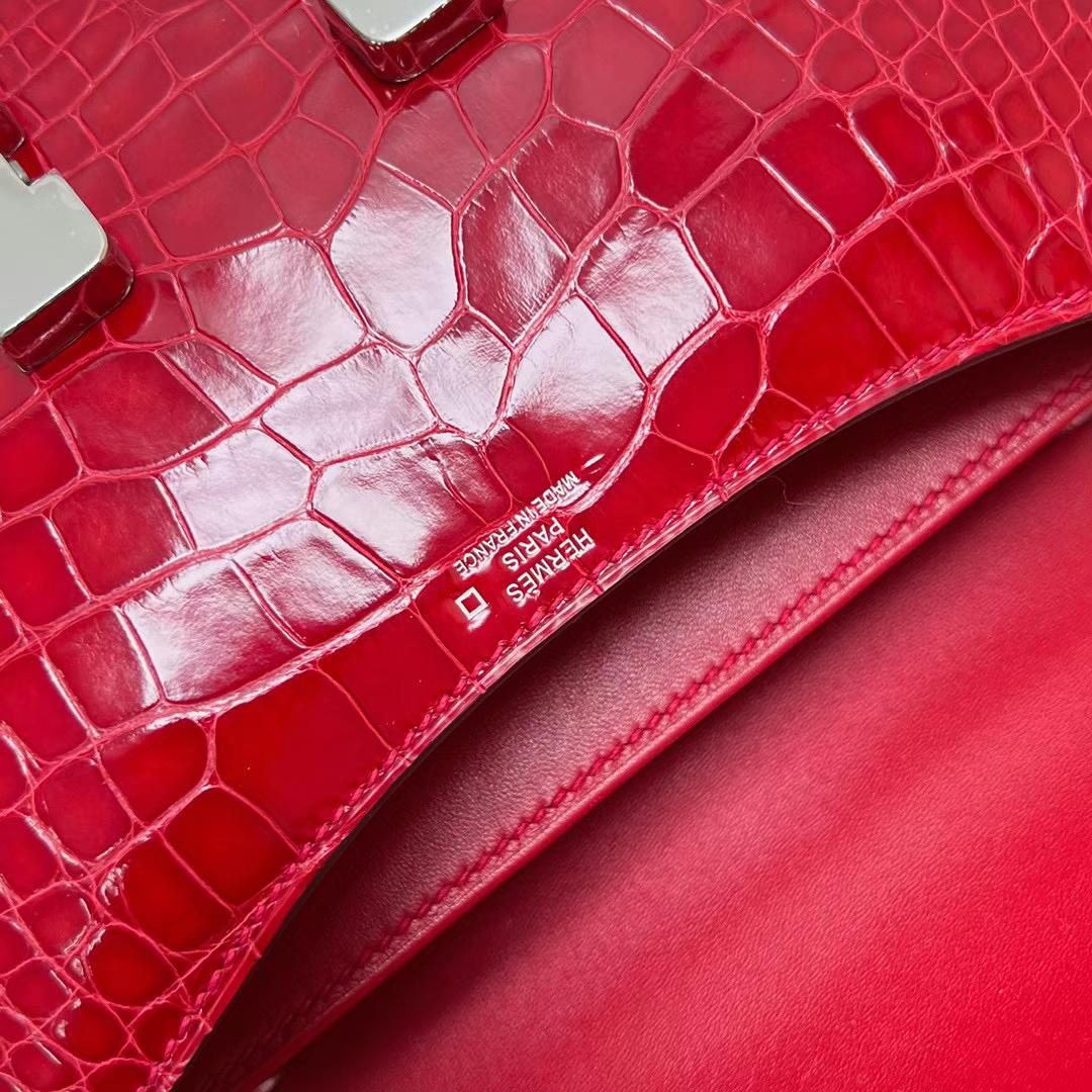 Hermès（爱马仕）Constance 空姐包 亮面美洲鳄鱼 shiny alligator crocodile Ck53 大红色 银扣 24cm 全手工蜡线缝制 Phw
