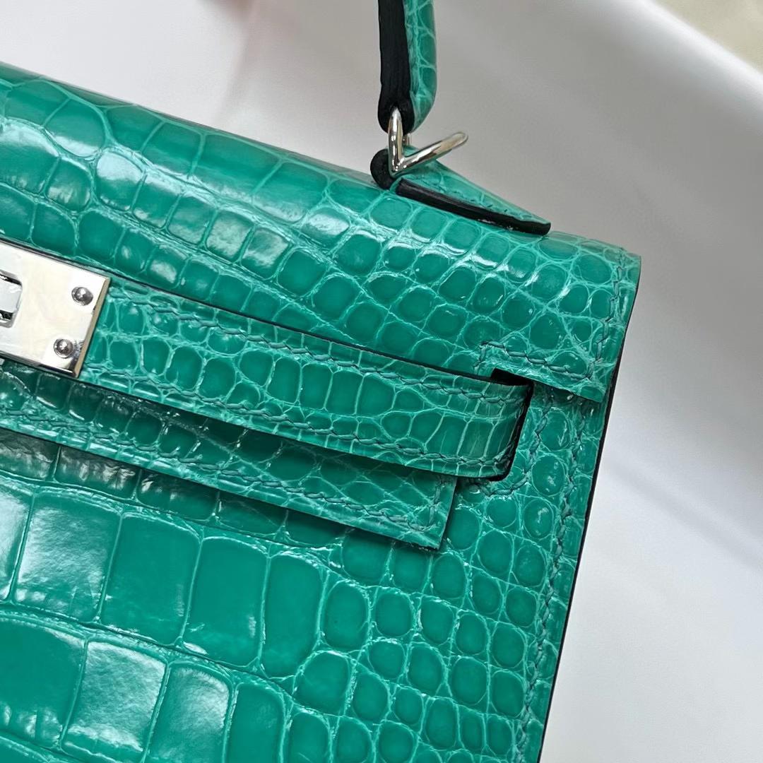 Hermès（爱马仕）Mini Kelly 迷你凯莉 亮面美洲鳄鱼 shiny alligator crocodile O6 帝王绿 银扣 19cm 全手工蜡线缝制 Phw