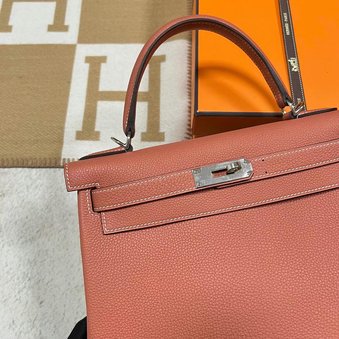 Hermès（爱马仕）Kelly 凯莉包 Togo皮 4E 枫叶色 银扣 28cm 全手工蜡线缝制 Phw