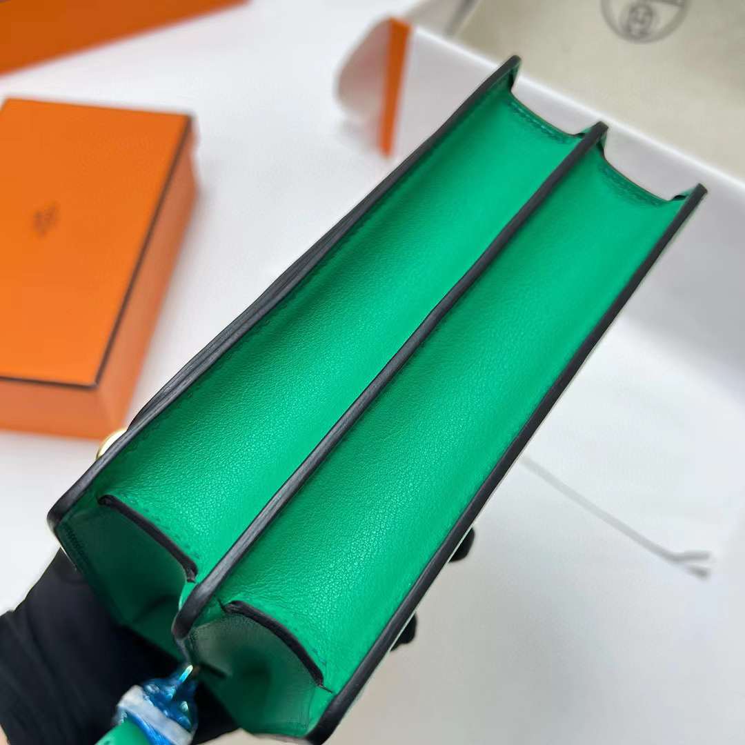 Hermès（爱马仕）Roulis 猪鼻子 Evercolor 6W 薄荷绿 浅金扣 18cm 全手工蜡线缝制
