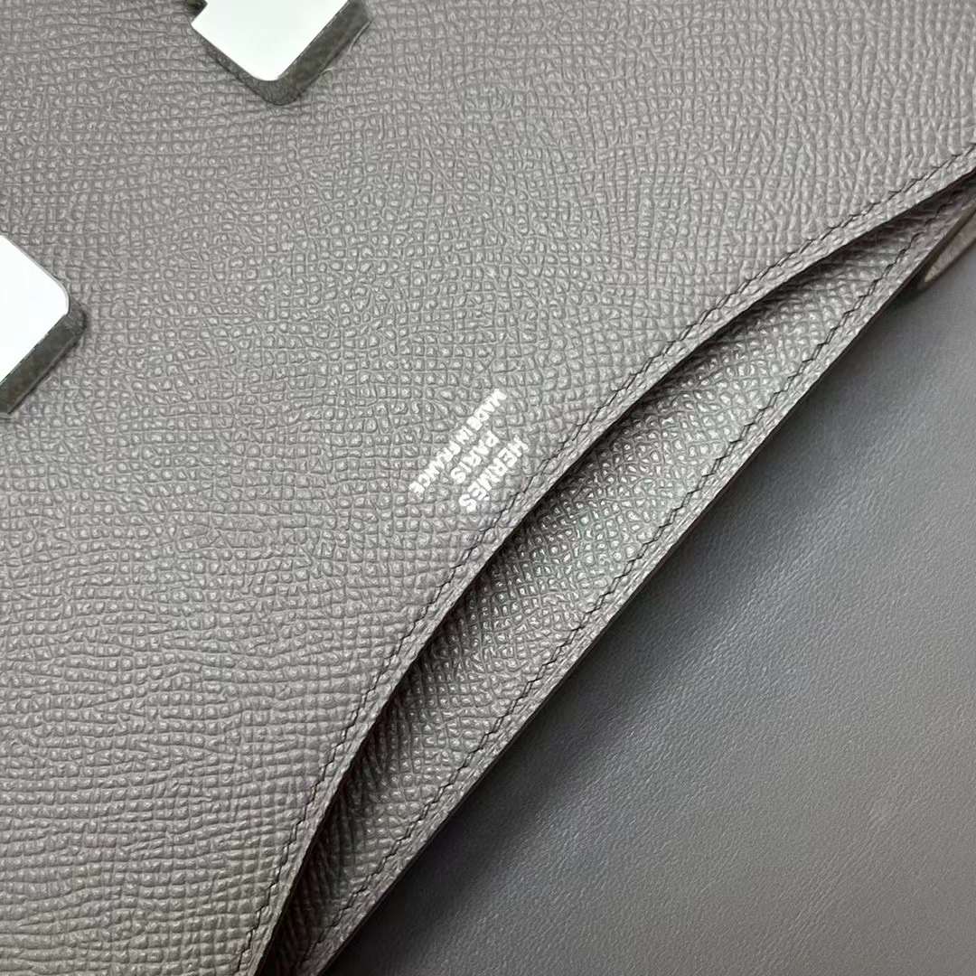 Hermès（爱马仕）Constance 康斯坦斯 Epsom 8F 锡器灰 银扣 19cm 全手工蜡线缝制 Phw