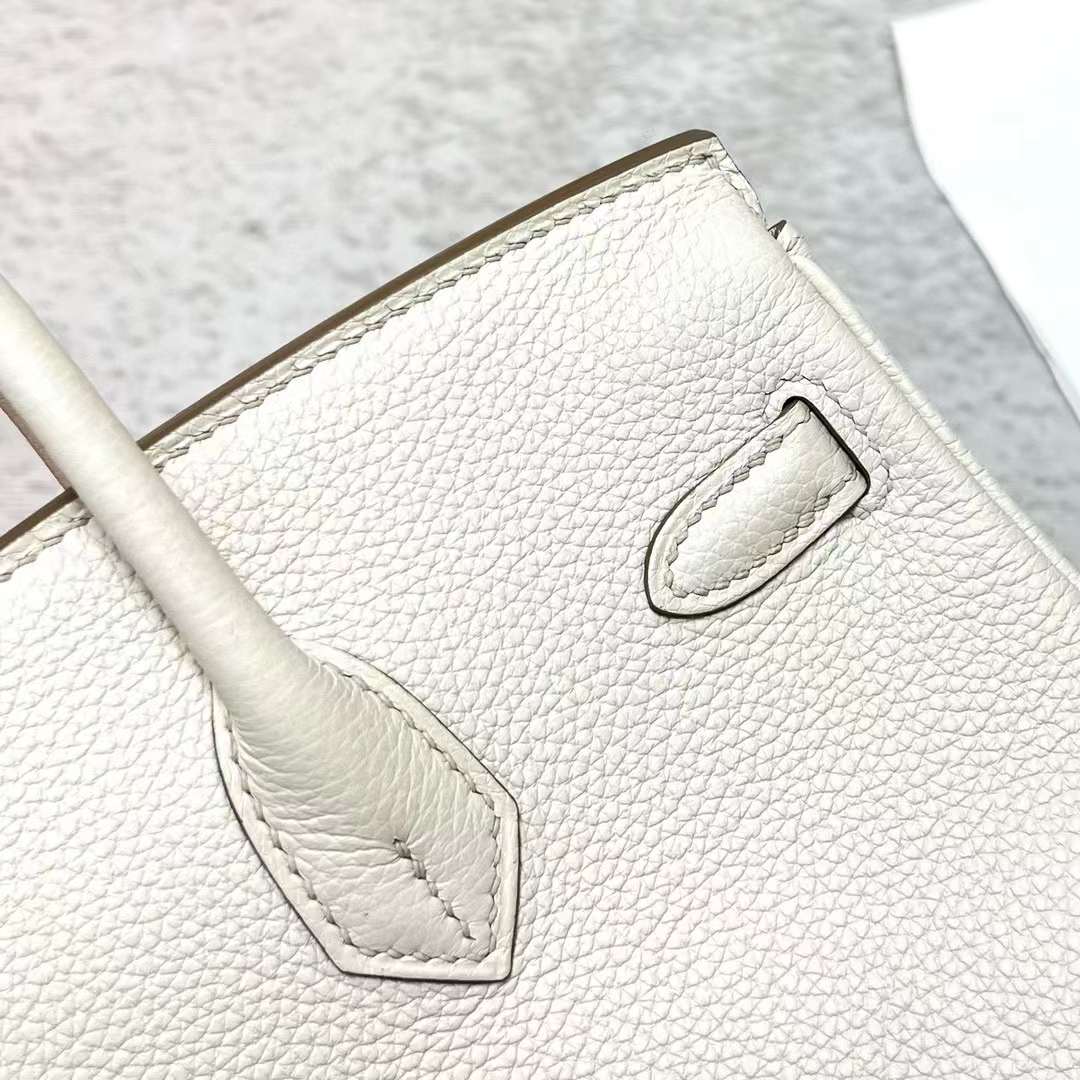 Hermès（爱马仕）Birkin 铂金包 Togo皮 8L 冰川白 金扣 25cm 全手工蜡线缝制 Ghw