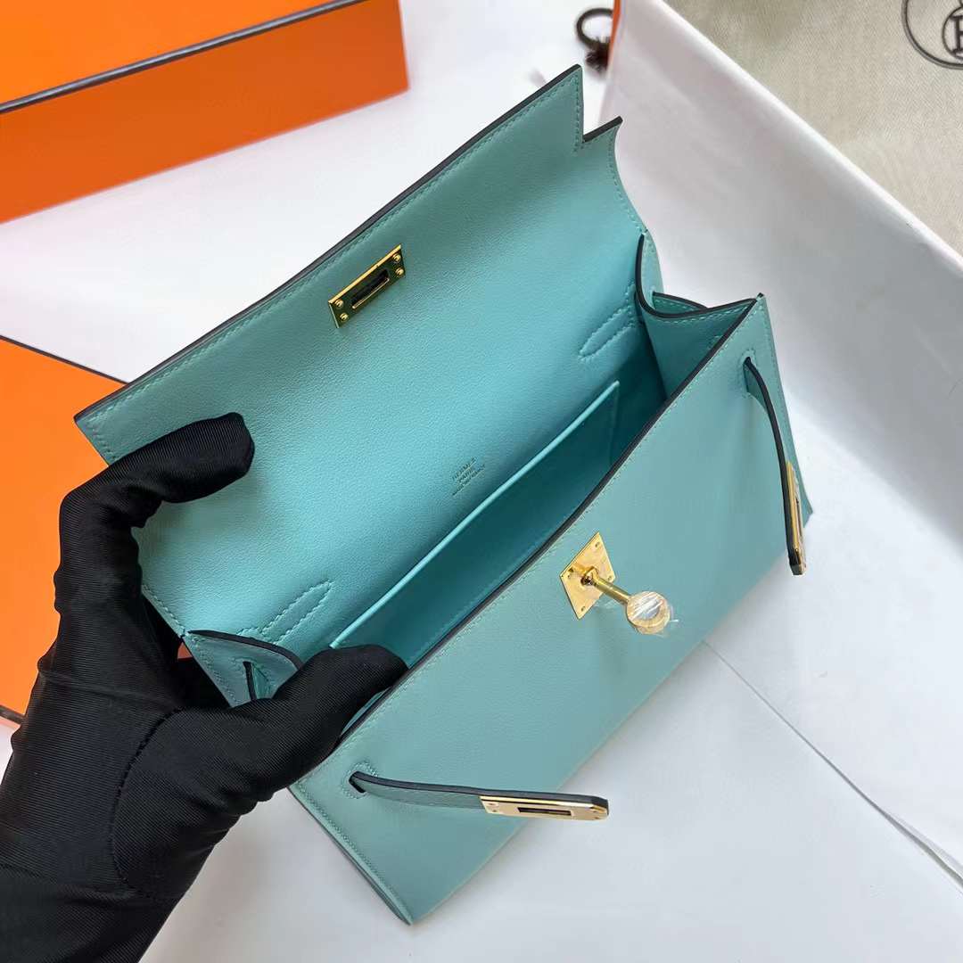 Hermès（爱马仕）Mini Kelly Pochette Swift 3P 马卡龙蓝 金扣 22cm 全手工蜡线缝制 Ghw