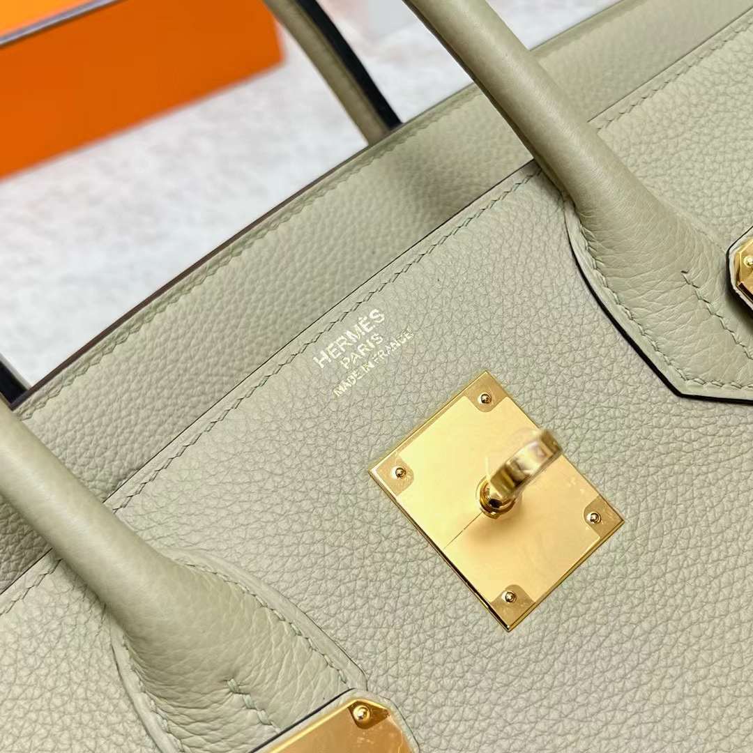 Hermès（爱马仕）Birkin 铂金包 Togo皮 Q1 鼠尾草绿 金扣 30cm 全手工蜡线缝制 Ghw