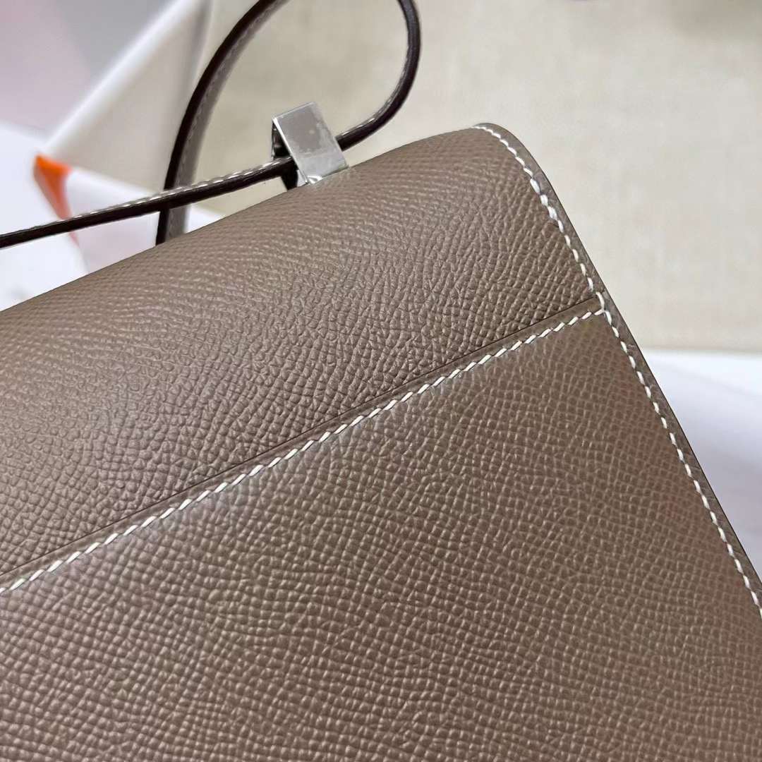 Hermès（爱马仕）Verrou 机枪包 Epsom Ck18 大象灰 银扣 21cm 全手工蜡线缝制 Phw
