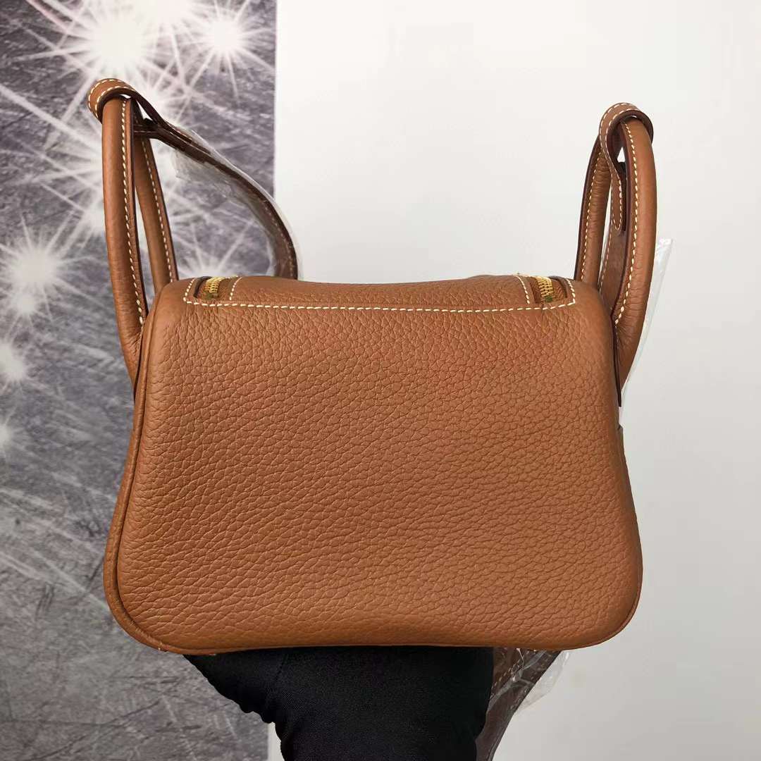 Hermès（爱马仕）Mini Lindy 迷你琳迪包 Clemence 原厂进口大牛皮 Ck37 金棕色 金扣 19cm 全手工蜡线缝制 Ghw