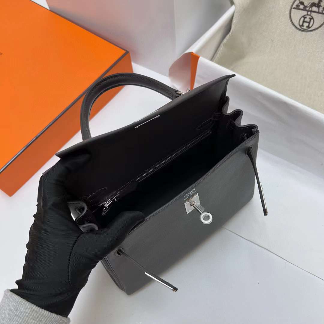 Hermès（爱马仕）Kelly 凯莉包 Swift 8F 锡器灰 银扣 25cm 全手工蜡线缝制 Phw