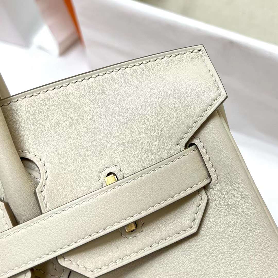 Hermès（爱马仕）Birkin 铂金包 Swift皮 Ck10 奶昔白 金扣 30cm 全手工蜡线缝制 Ghw