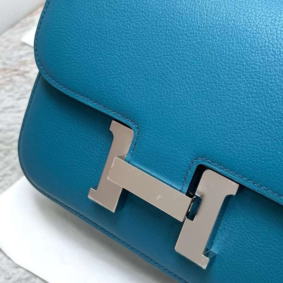Hermès（爱马仕）Constance 康斯坦斯 Evercolor W0 博斯普鲁斯蓝 银扣 19cm 全手工蜡线缝制 Phw