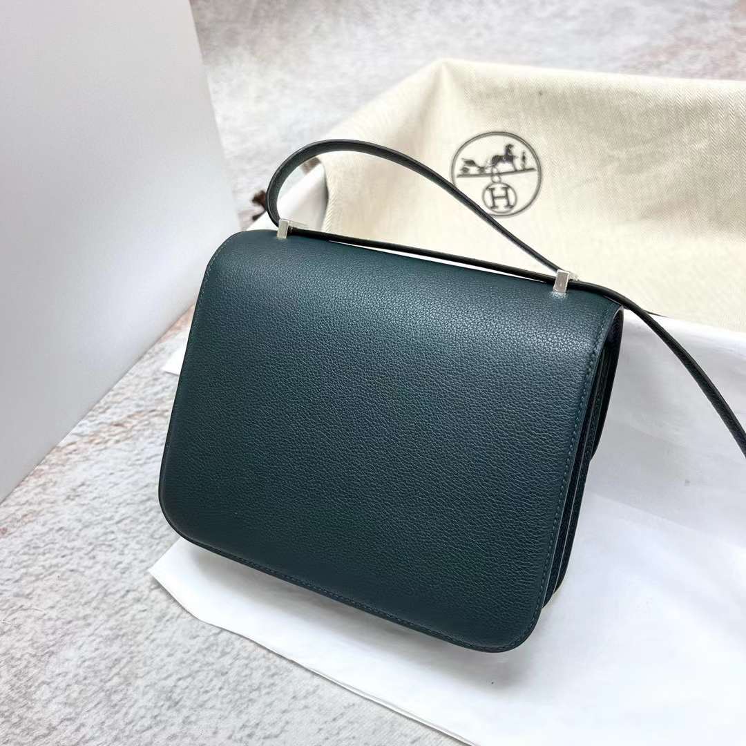 Hermès（爱马仕）Constance 康斯坦斯 Evercolor 6O 松柏绿 银扣 19cm 全手工蜡线缝制 Phw