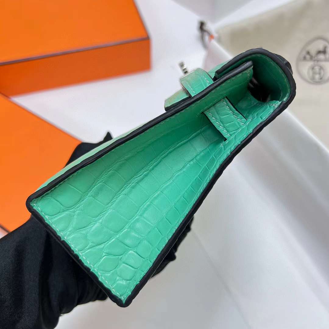 Hermès（爱马仕）Mini Kelly Pochette 雾面美洲鳄鱼 Matte Alligator Crocodile 6W 薄荷绿 银扣 22cm Phw