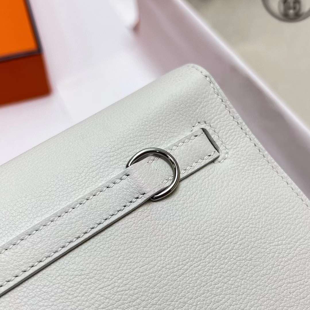 Hermès（爱马仕）Kelly danse 跳舞包 Evercolor 01 纯白 银扣 22cm 全手工蜡线缝制 Phw