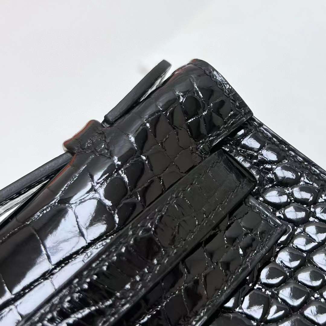 Hermès（爱马仕）Mini Kelly Pochette 亮面美洲鳄鱼 Shiny alligator crocodile ck89 黑色 银扣 22cm 全手工蜡线缝制 Phw