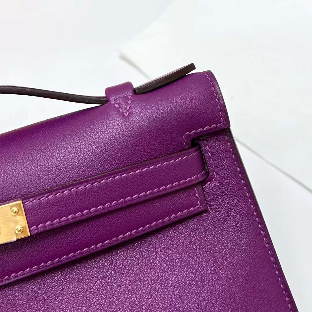 Hermès（爱马仕）Mini Kelly Pochette Swift P9 海葵紫 金扣 22cm 全手工蜡线缝制 Ghw