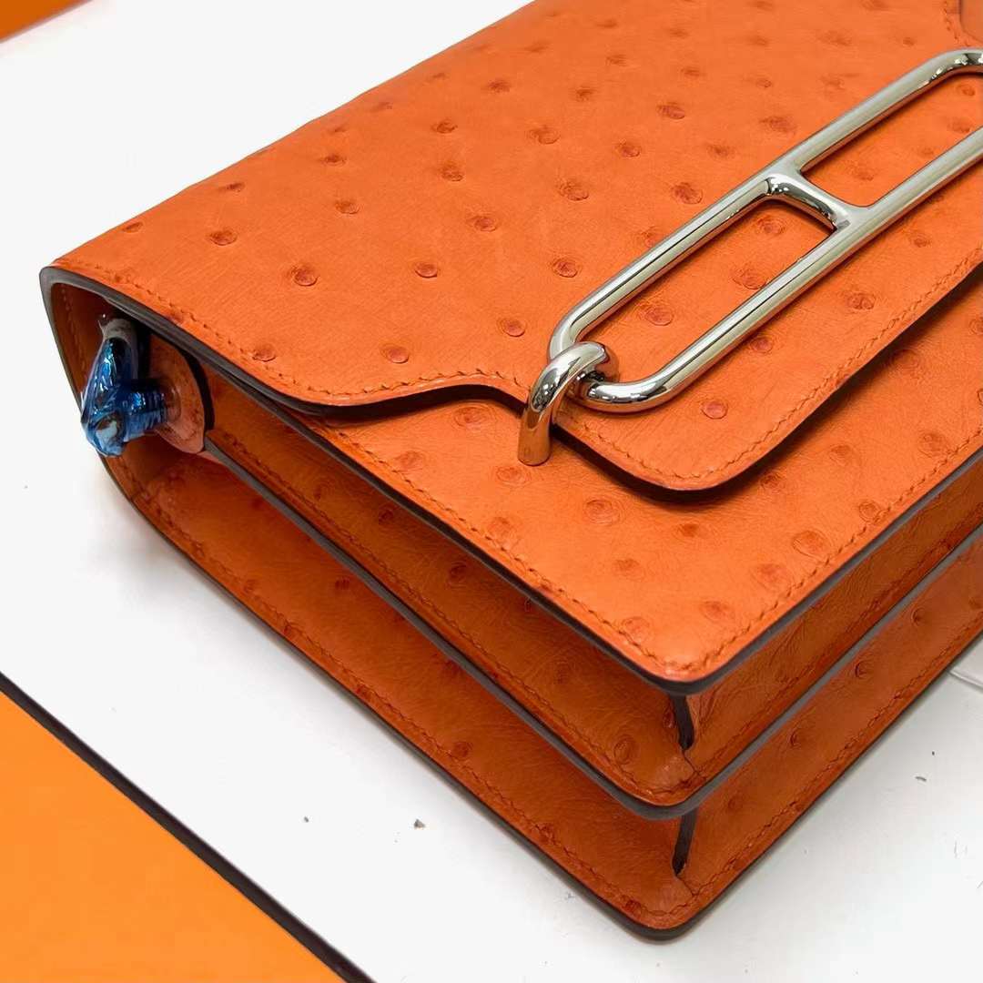 Hermès（爱马仕）Roulis 猪鼻子 Ostrich 进口鸵鸟皮 9J 火焰橙 银扣 18cm 全手工蜡线缝制