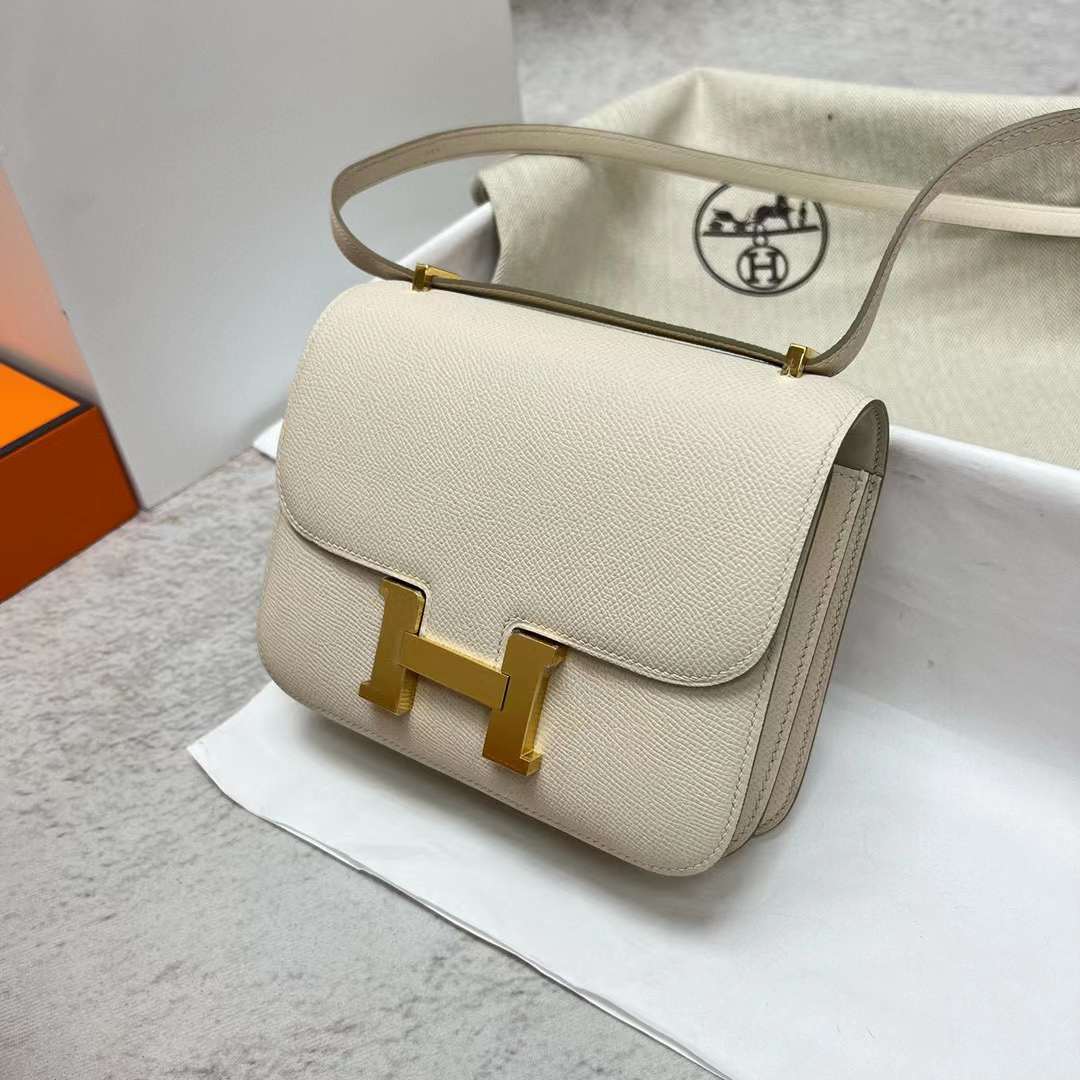 Hermès（爱马仕）Constance 空姐包 Epsom Ck10 奶昔白 金扣 19cm 全手工蜡线缝制 Ghw