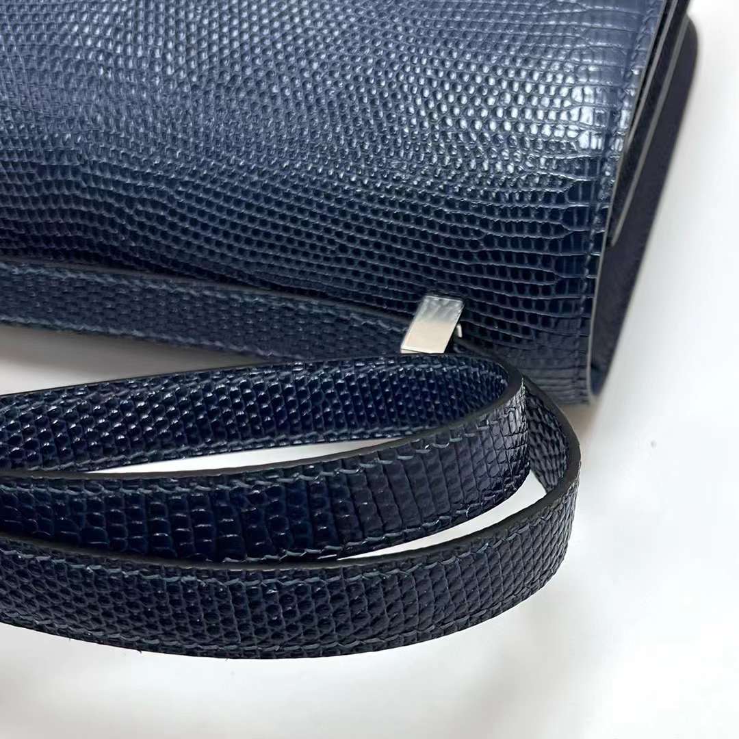 Hermès（爱马仕）Constance 康康 Lizard 进口蜥蜴皮 7L 马耳他蓝 银扣 24cm 全手工蜡线缝制 Phw