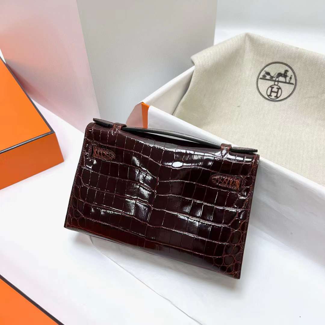 Hermès（爱马仕）Mini Kelly Pochette 亮面尼罗鳄鱼 Shiny nilo crocodile cc31 蜜糖棕 金扣 22cm 全手工蜡线缝制 Ghw