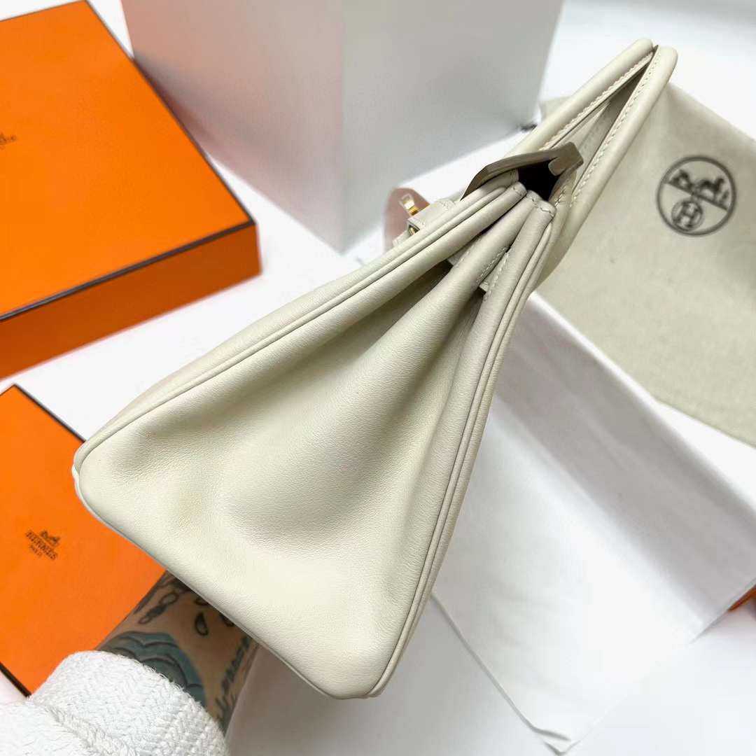 Hermès（爱马仕）Birkin 铂金包 Swift Ck10 奶昔白 金扣 25cm 全手工蜡线缝制 Ghw