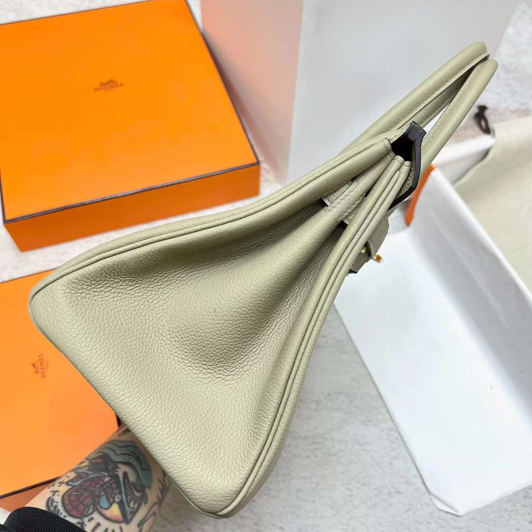 Hermès（爱马仕）Birkin 铂金包 Togo皮 Q1 鼠尾草绿 金扣 30cm 全手工蜡线缝制 Ghw