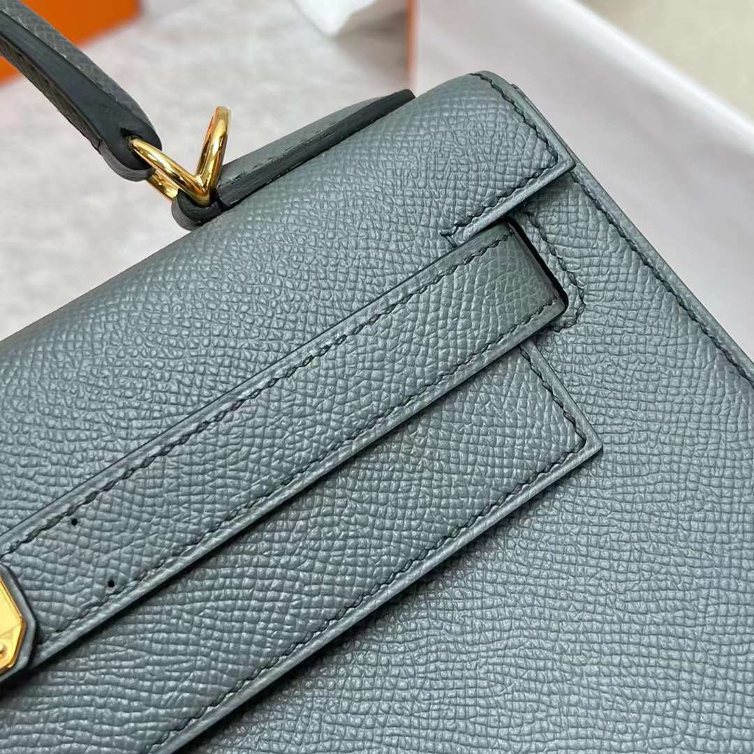 Hermès（爱马仕）Kelly 凯莉包 Epsom Cc63 杏绿色 金扣 28cm 全手工蜡线缝制 Ghw