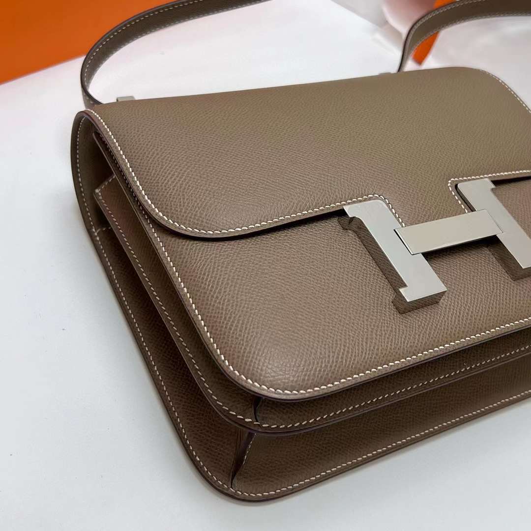 Hermès（爱马仕）Constance 康斯坦斯 Epsom Ck18 大象灰 银扣 24cm 全手工蜡线缝制 Phw