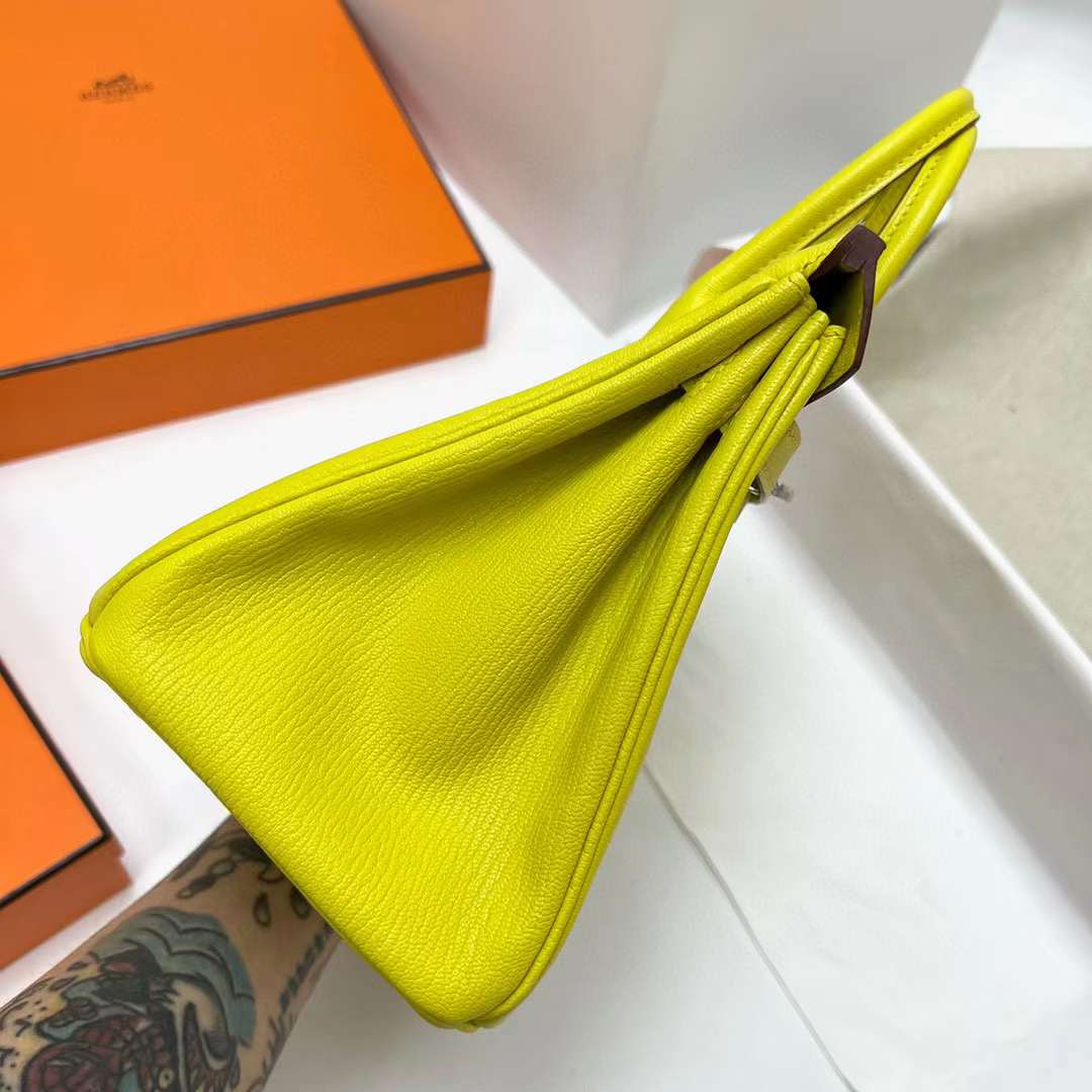 Hermès（爱马仕）Birkin 铂金包 Chevre 进口山羊皮 9R 柠檬黄 银扣 25cm 全手工蜡线缝制 Phw