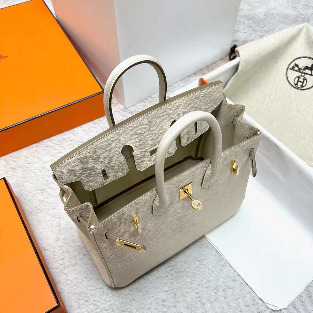 Hermès（爱马仕）Birkin 铂金包 Epsom Ck10 奶昔白 金扣 25cm 全手工蜡线缝制 Ghw