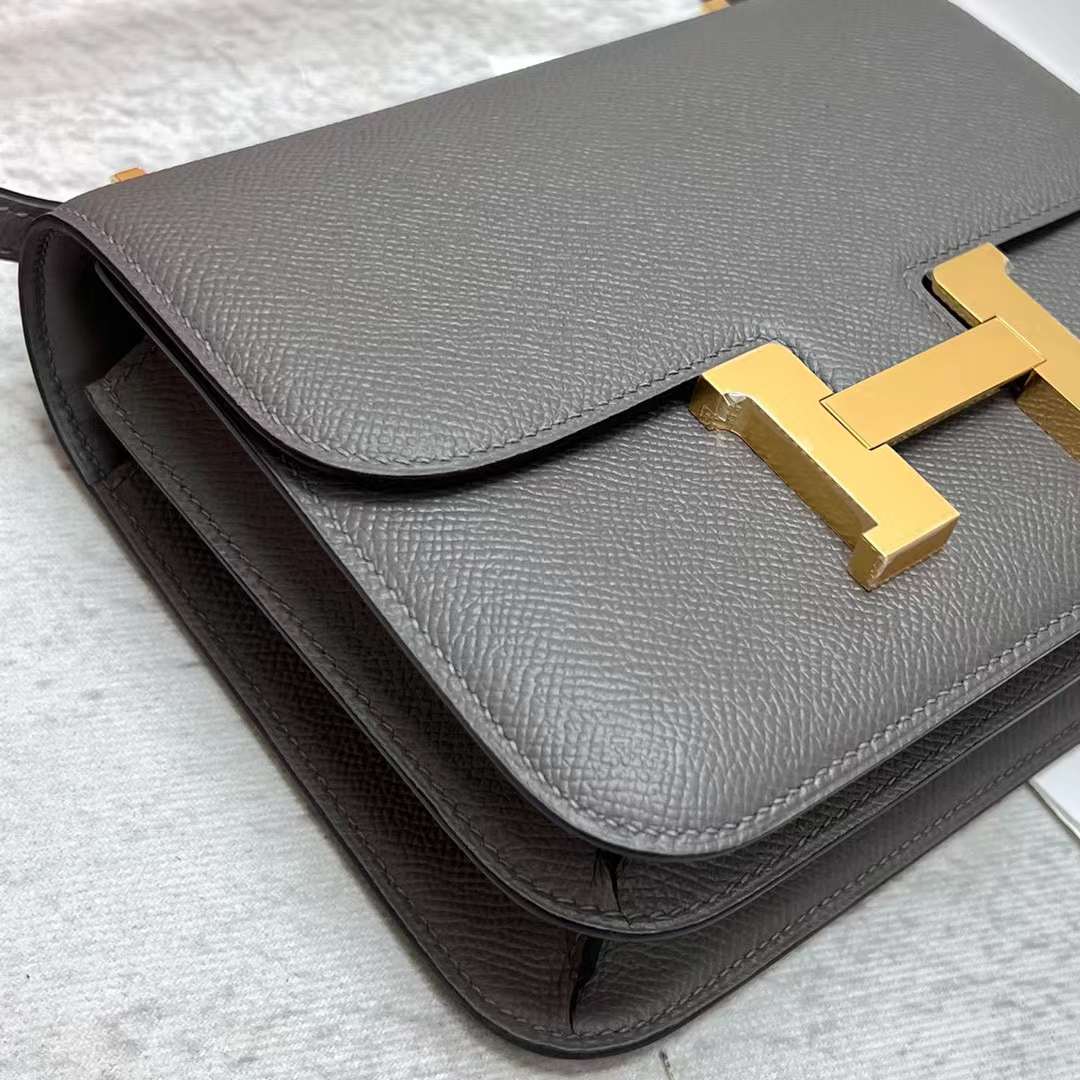 Hermès（爱马仕）Constance 康斯坦斯 Epsom 0L 积雨云灰 金扣 19cm 全手工蜡线缝制 Ghw