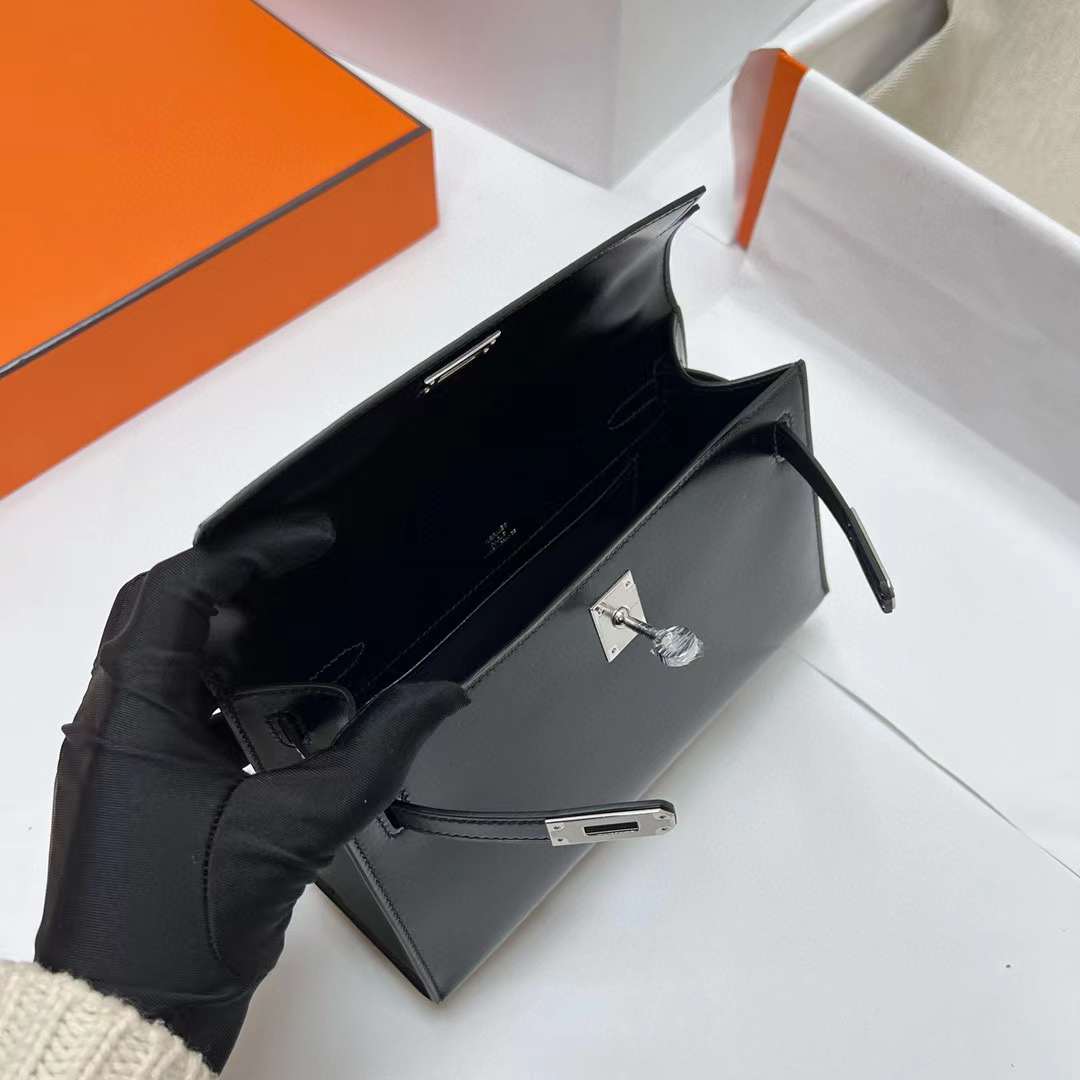 Hermès（爱马仕）Mini Kelly Pochette Box皮 Ck89 黑色 银扣 22cm 全手工蜡线缝制 phw