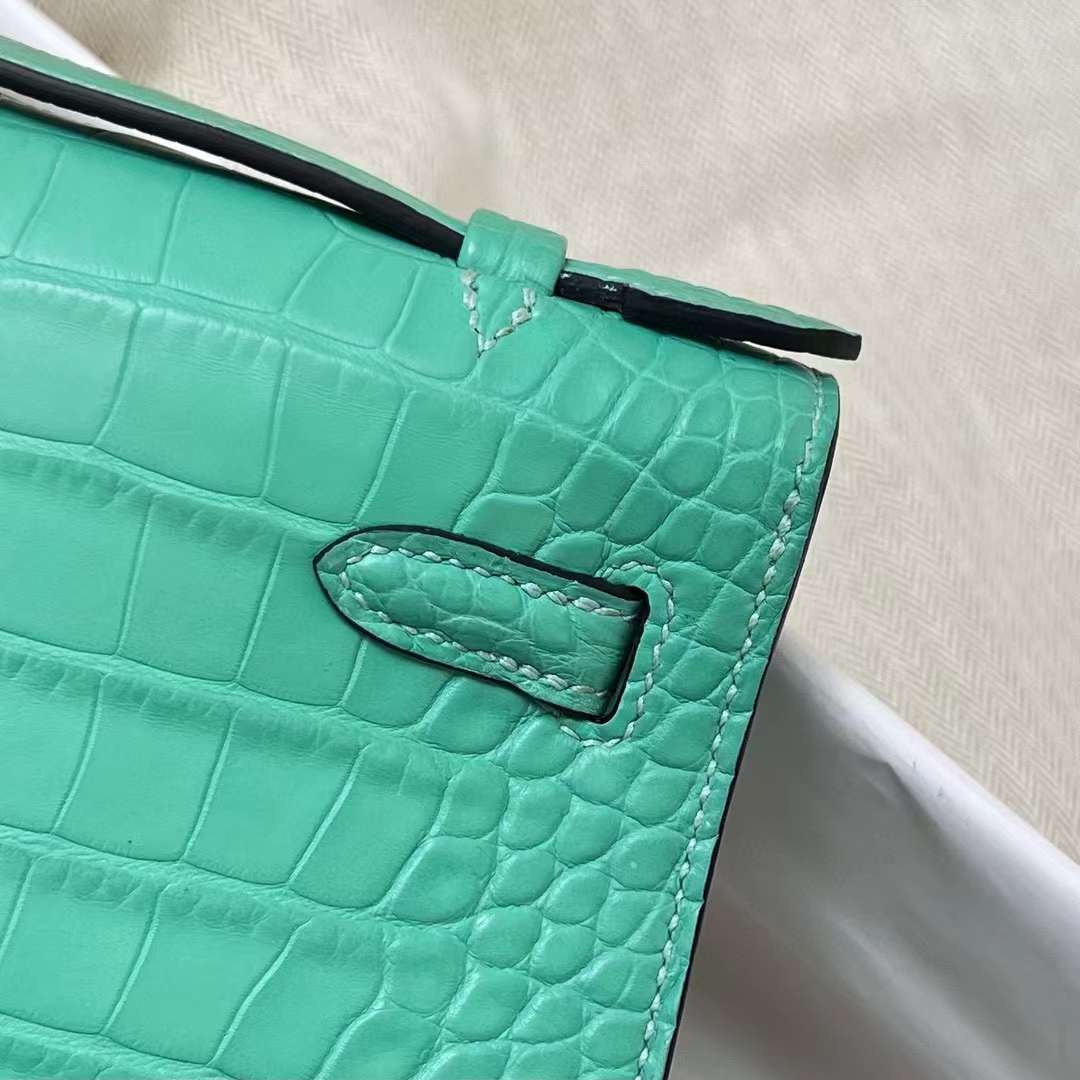 Hermès（爱马仕）Mini Kelly Pochette 雾面美洲鳄鱼 Matte Alligator Crocodile 6W 薄荷绿 银扣 22cm Phw
