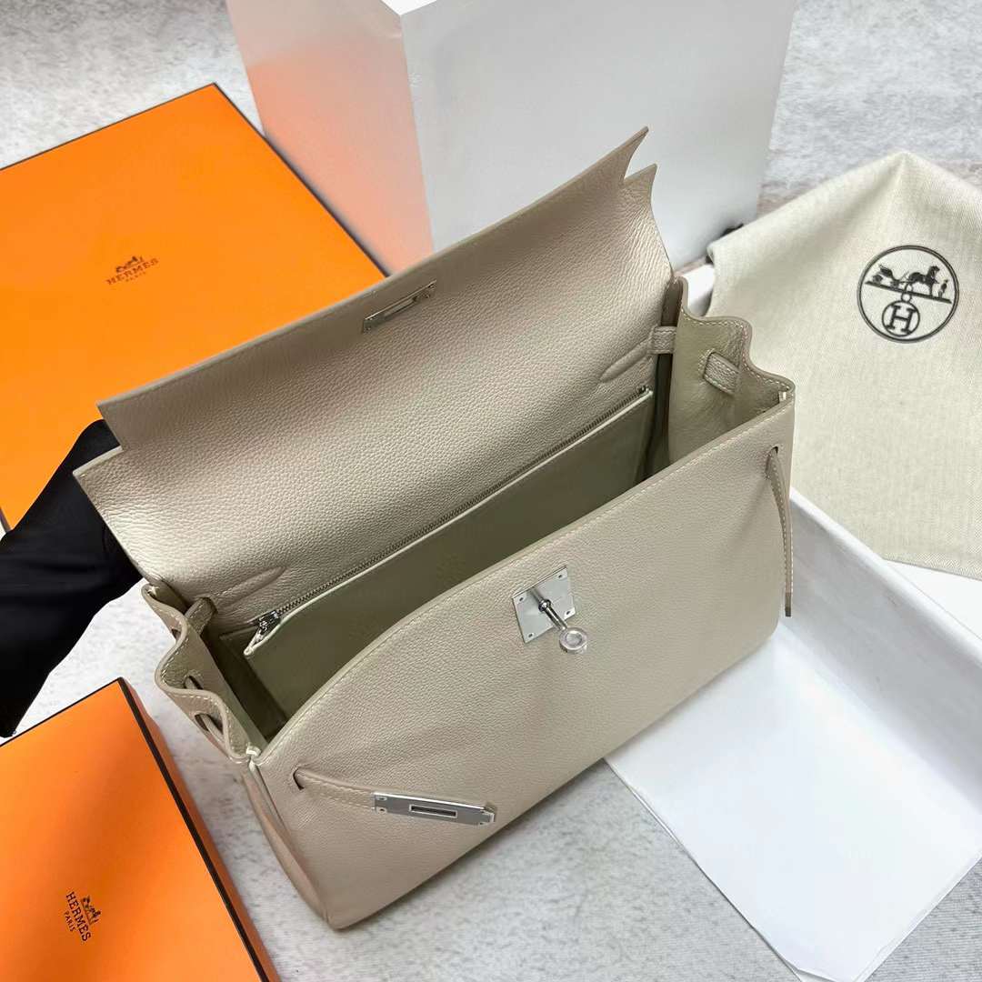 Hermès（爱马仕）Kelly Togo 御用原厂顶级小牛皮 Ck10 奶昔白 银扣 32cm 全手工蜡线缝制 Phw