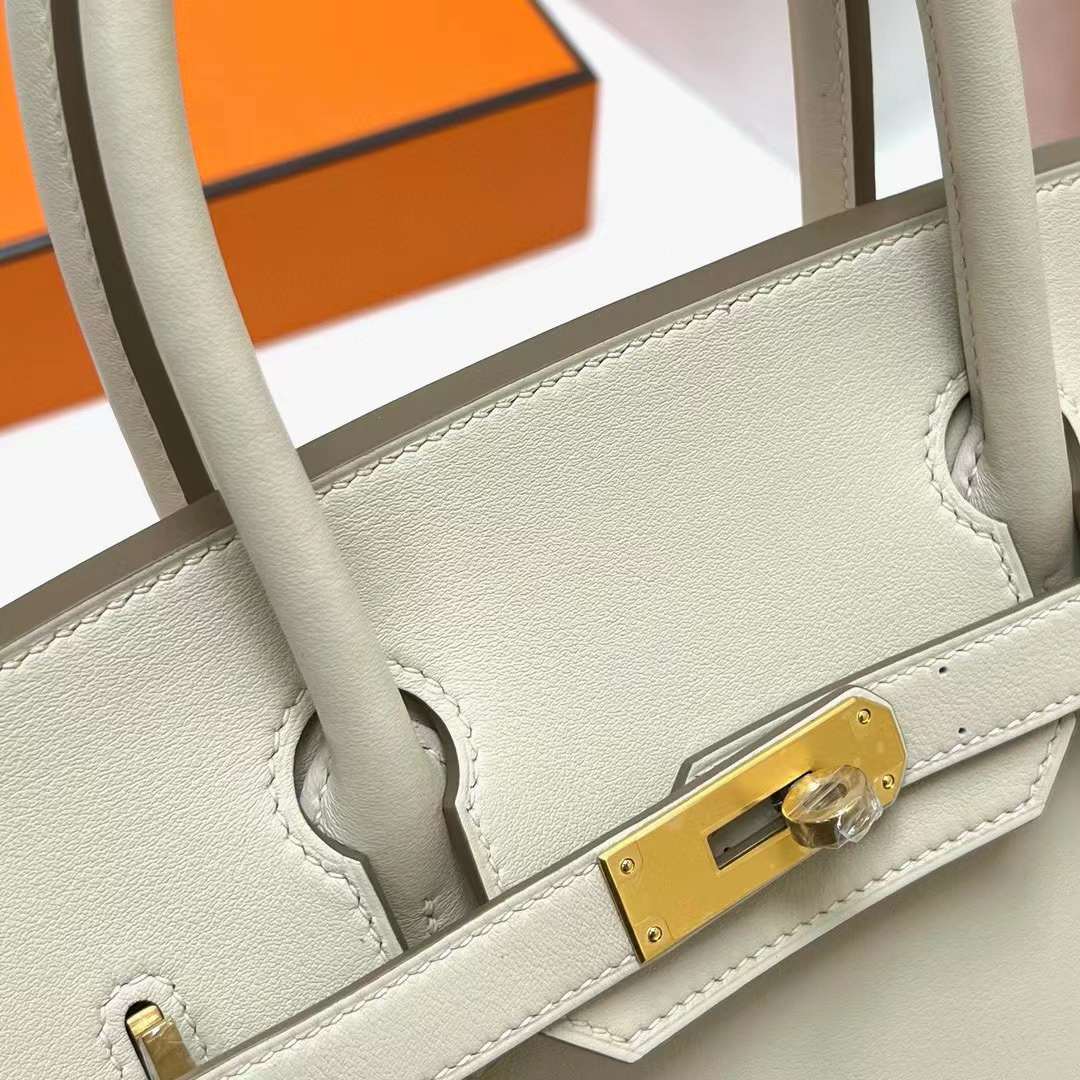 Hermès（爱马仕）Birkin 铂金包 Swift皮 Ck10 奶昔白 金扣 30cm 全手工蜡线缝制 Ghw
