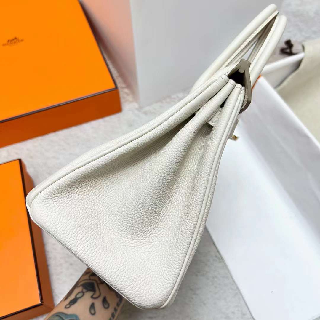 Hermès（爱马仕）Birkin 铂金包 Togo皮 8L 冰川白 金扣 25cm 全手工蜡线缝制 Ghw