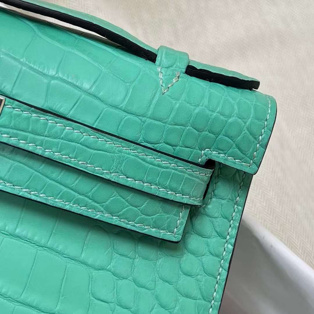 Hermès（爱马仕）Mini Kelly Pochette 雾面美洲鳄鱼 Matte Alligator Crocodile 6W 薄荷绿 银扣 22cm Phw