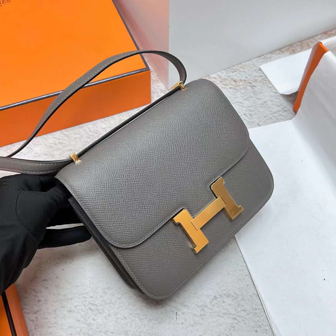 Hermès（爱马仕）Constance 康斯坦斯 Epsom 0L 积雨云灰 金扣 19cm 全手工蜡线缝制 Ghw