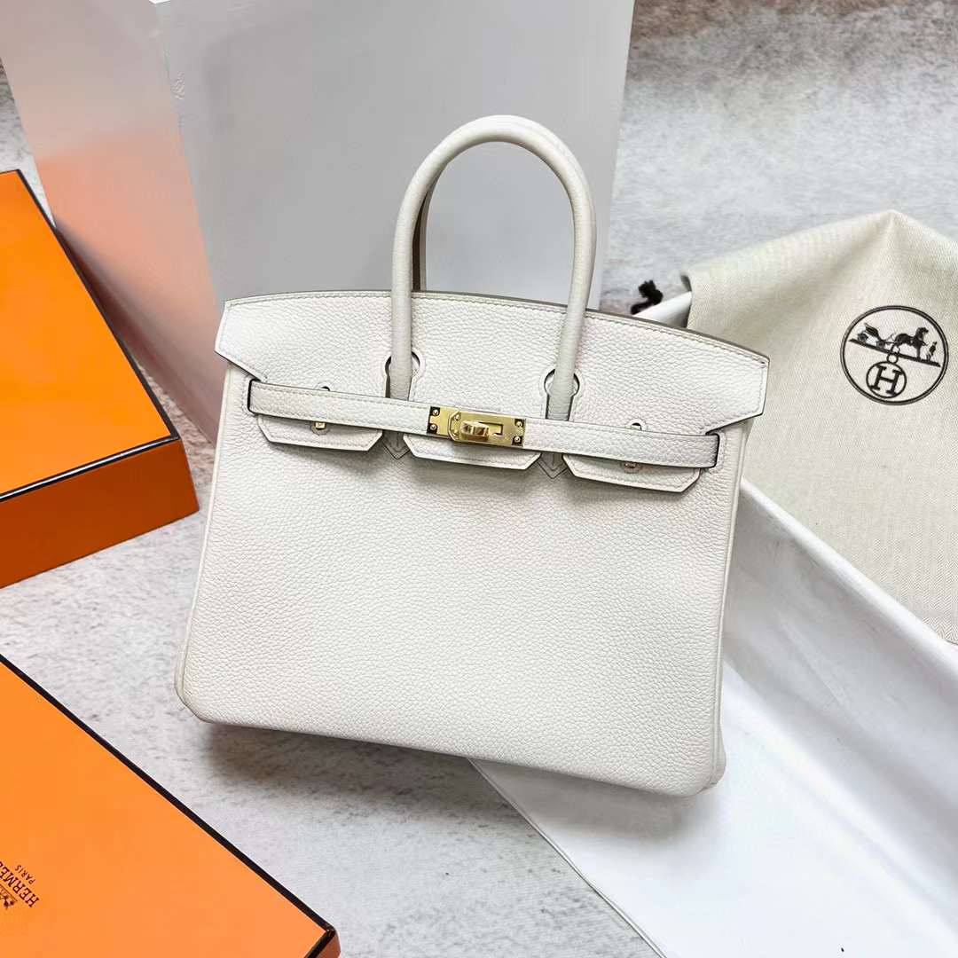 Hermès（爱马仕）Birkin 铂金包 Togo皮 8L 冰川白 金扣 25cm 全手工蜡线缝制 Ghw