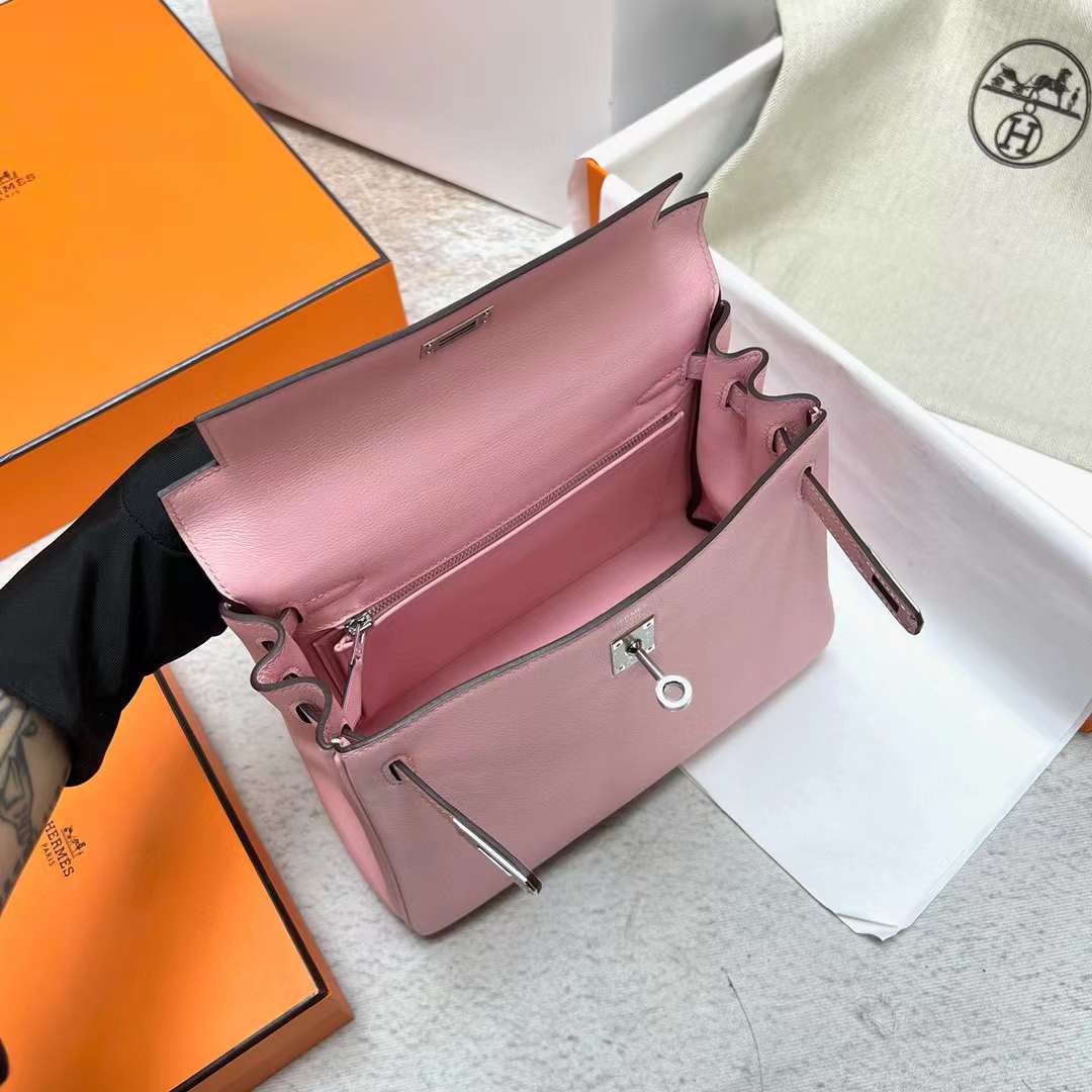 Hermès（爱马仕）Kelly Swift 3Q 新粉色 银扣 25cm 全手工蜡线缝制 Phw