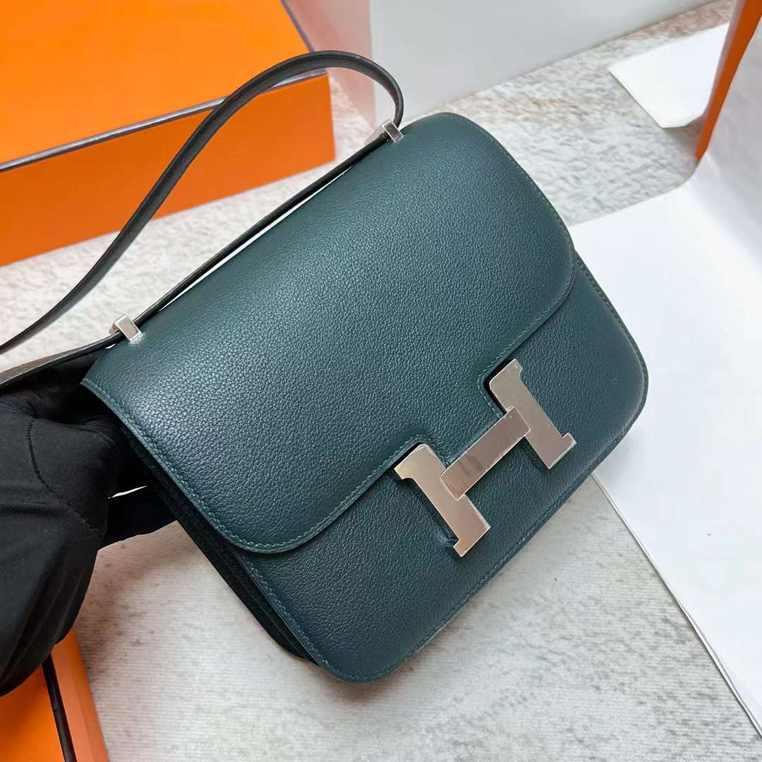 Hermès（爱马仕）Constance 康斯坦斯 Evercolor 6O 松柏绿 银扣 19cm 全手工蜡线缝制 Phw