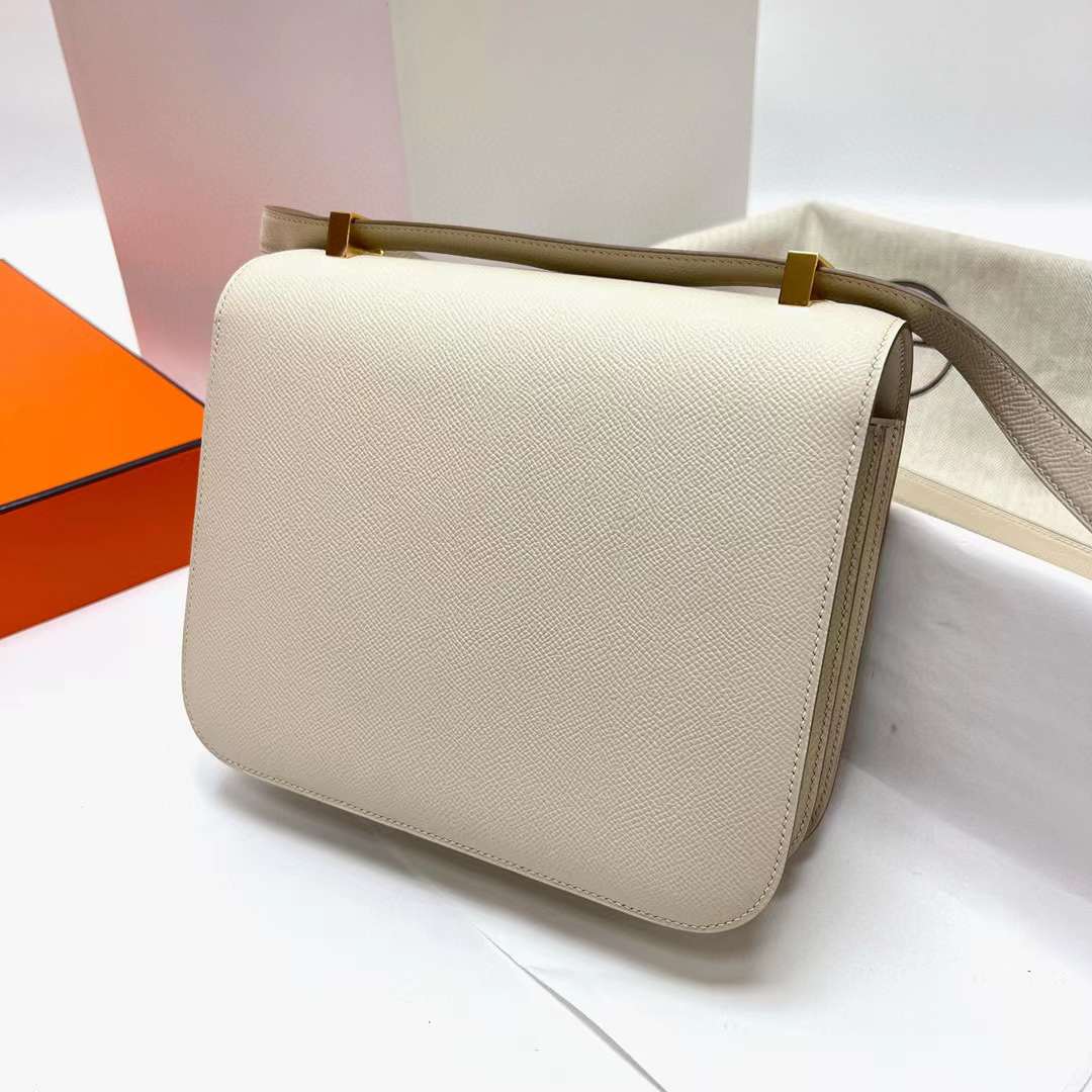 Hermès（爱马仕）Constance 空姐包 Epsom Ck10 奶昔白 金扣 24cm 全手工蜡线缝制 Ghw