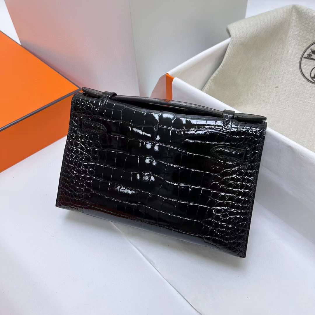 Hermès（爱马仕）Mini Kelly Pochette 亮面美洲鳄鱼 Shiny alligator crocodile ck89 黑色 银扣 22cm 全手工蜡线缝制 Phw