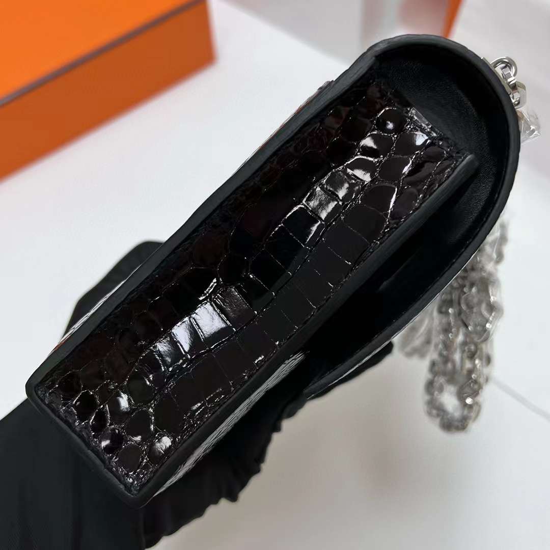 Hermès（爱马仕）Verrou 机枪包 亮面美洲鳄鱼 Ck89 黑色 银扣 17.5cm 全手工蜡线缝制 Phw